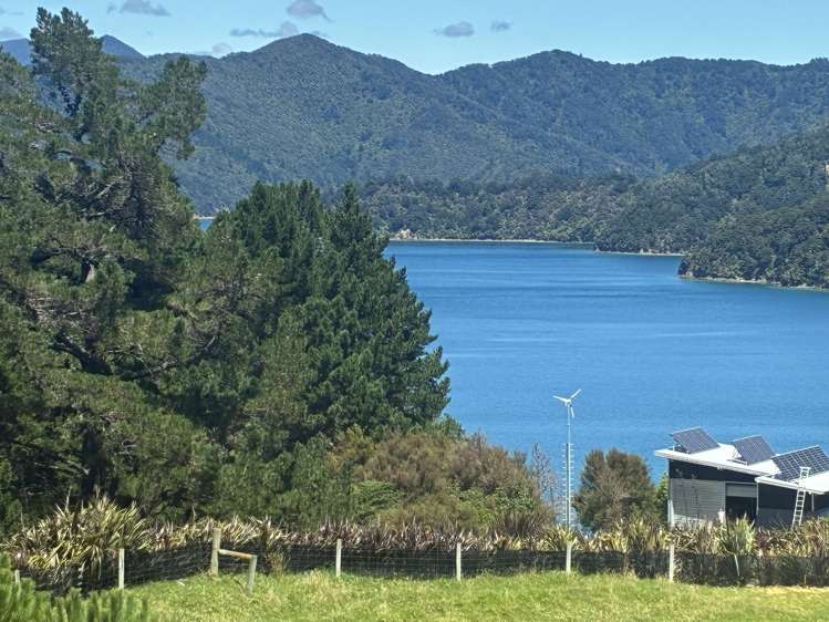 Cissy Bay Road, Cissy Bay French Pass_3