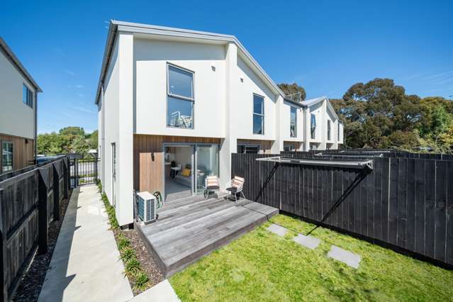 Modern Gem in Addington’s “Sweet Spot”