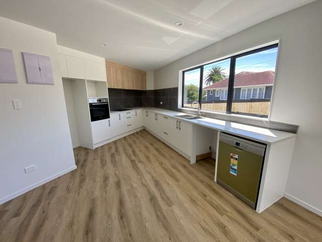 1/25 Vodanovich Road Te Atatu South_1