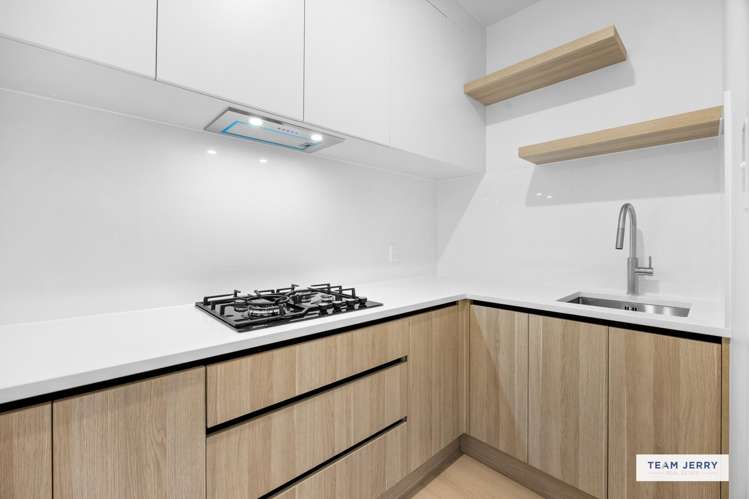 44 Furlough Road Opaheke_25