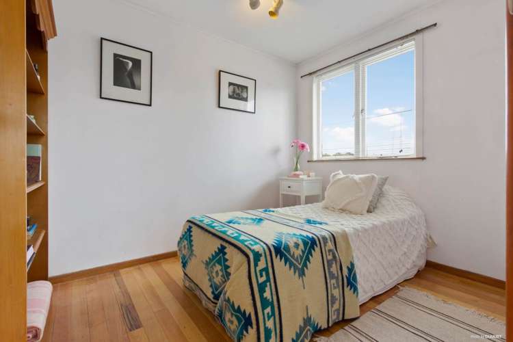 156a Glengarry Road Glen Eden_7