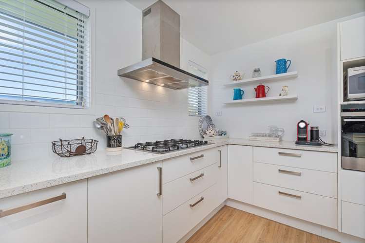 44 Longreach Drive Cooks Beach_8