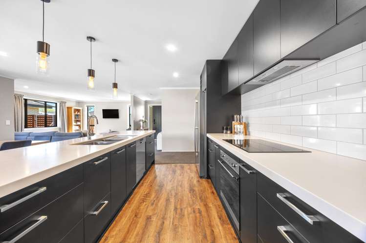 27 Minerva Crescent_2