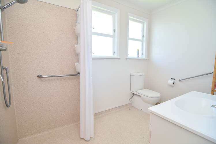 8 Mckenzie Terrace Carterton_12