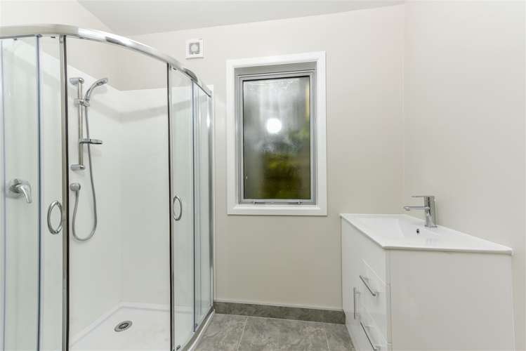 10 Quincey Place Massey_17