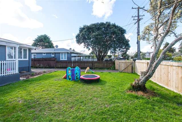 46 Cobham Crescent Kelston_2
