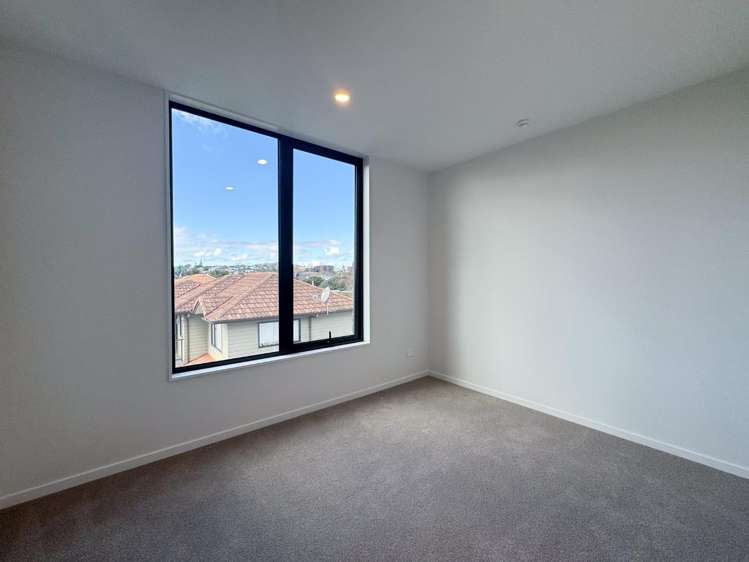 8/29 Wairau Avenue 10016_3