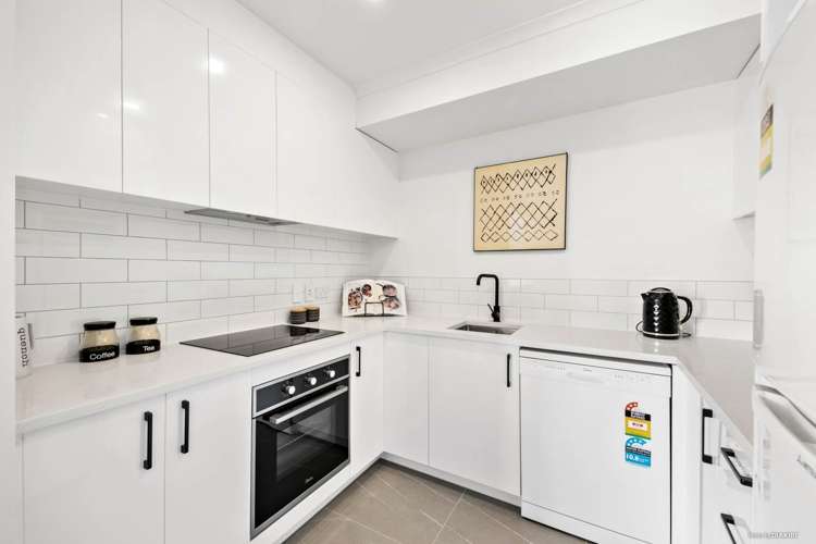 9a/1 Emily Place Auckland Central_5