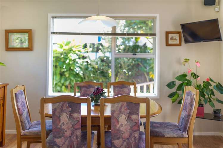 1/2 Camelot Place Glenfield_12