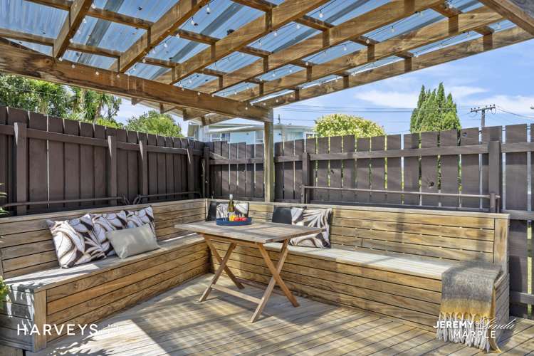 120 Vodanovich Road Te Atatu South_14