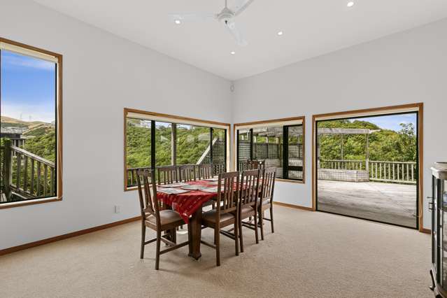 12 Amesbury Drive Churton Park_1