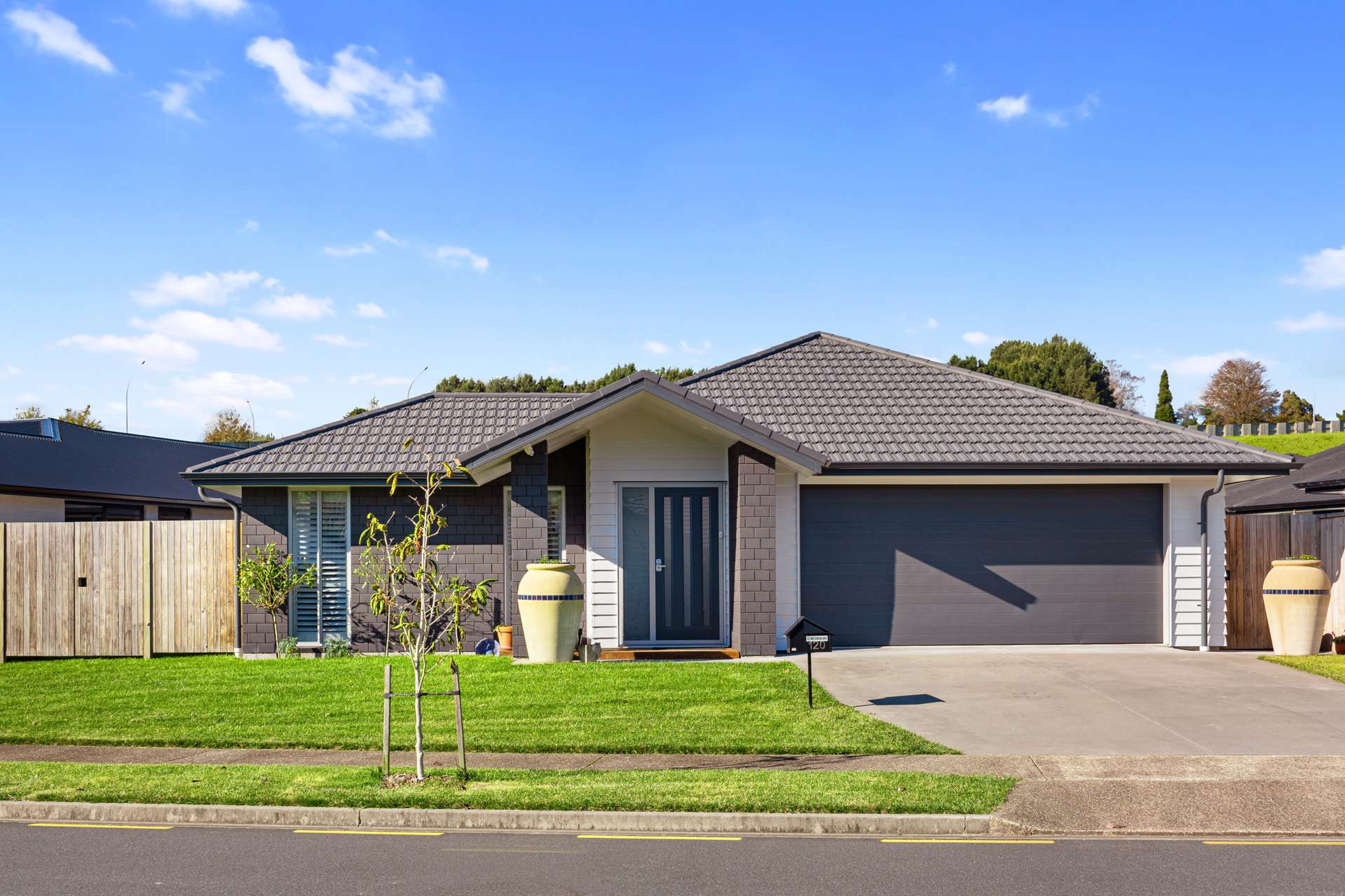 120 Whakaturou Crescent Pyes Pa_0