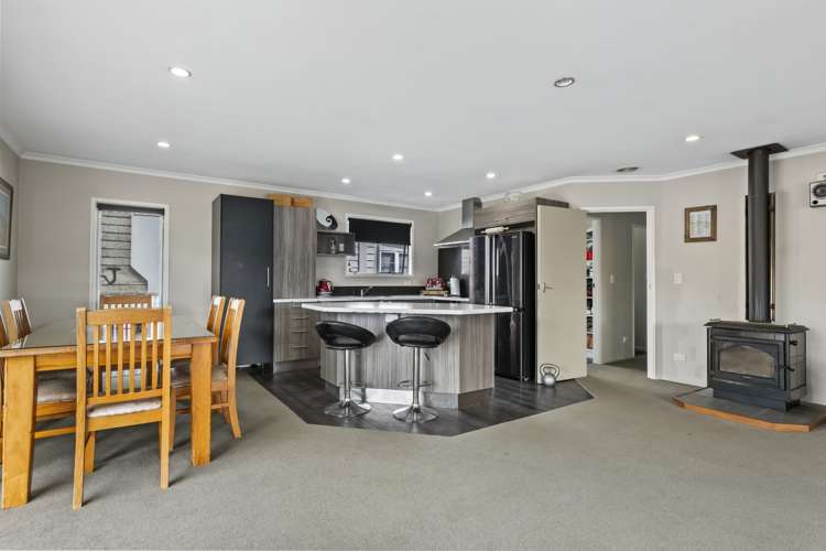 16 Carthew Street Okato_10