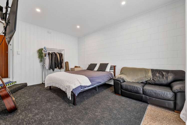 15B Mayfair Place Westown_15