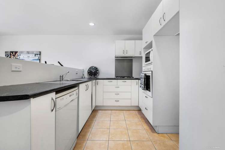 46 Palmgreen Court Stanmore Bay_5