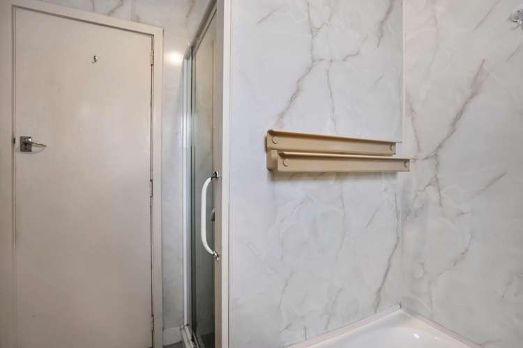 109 Creek Road Allenton_14