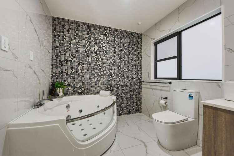 7D Babich Road Henderson Valley_39