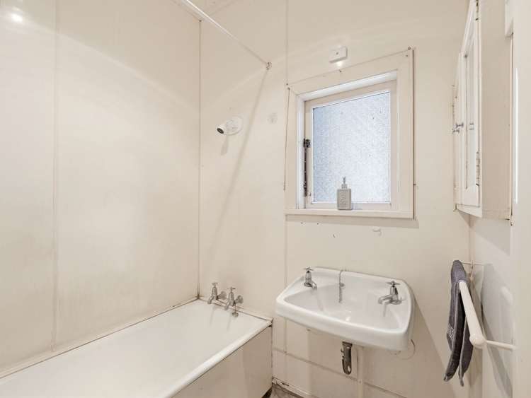 10 Raymond Street Bunnythorpe_21