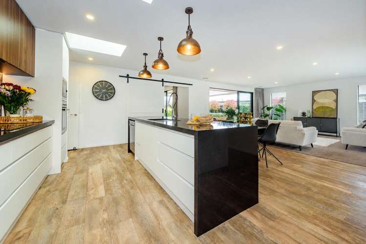 34 Halpin Drive Lincoln_17