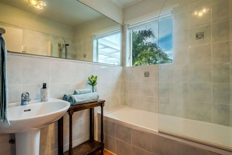 1/49 Tui Glen Road Birkenhead_15