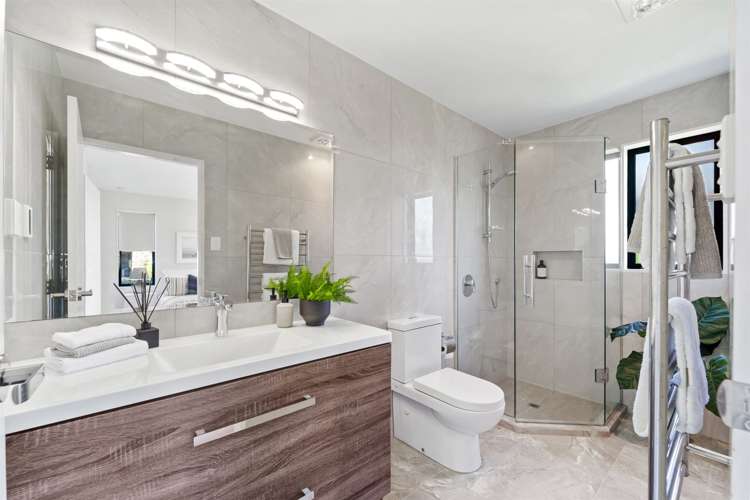 37 Remuremu Street Long Bay_13