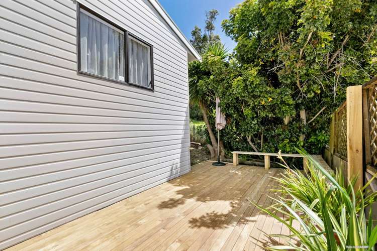 9a Stephen Lysnar Place Hillsborough_16