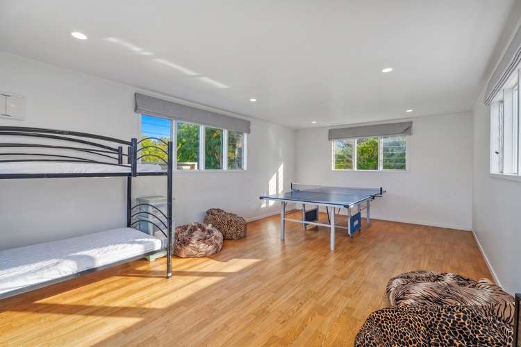 11 Martin Place Cooks Beach_18