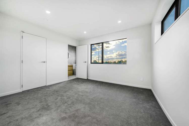 Lot 4/16 Anglers Way Wattle Downs_14