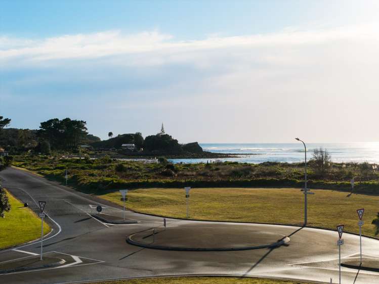 50 Blakes Approach Mahia_4