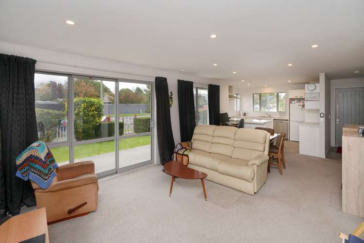 2 Sealy Place Bryndwr_5