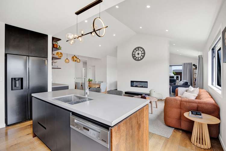 25 County Drive Hawera_15