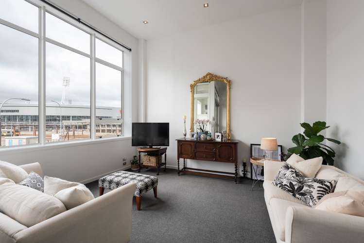 109/107 Thorndon Quay Pipitea_0