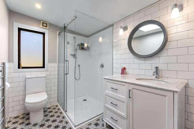 14 Rosecamp Road Beach Haven_18