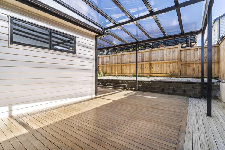 16 Puruatanga Drive Flat Bush_13