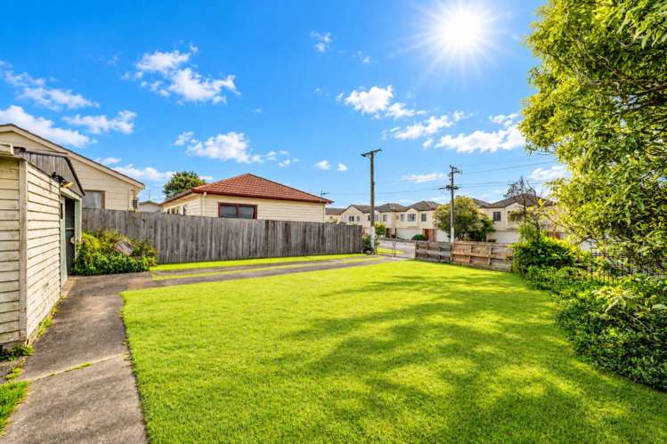 46 Pooks Road Ranui_25