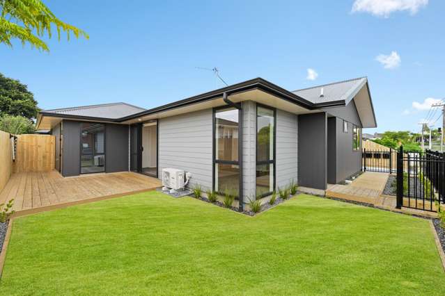 1/6 Greta Street Glenview_1