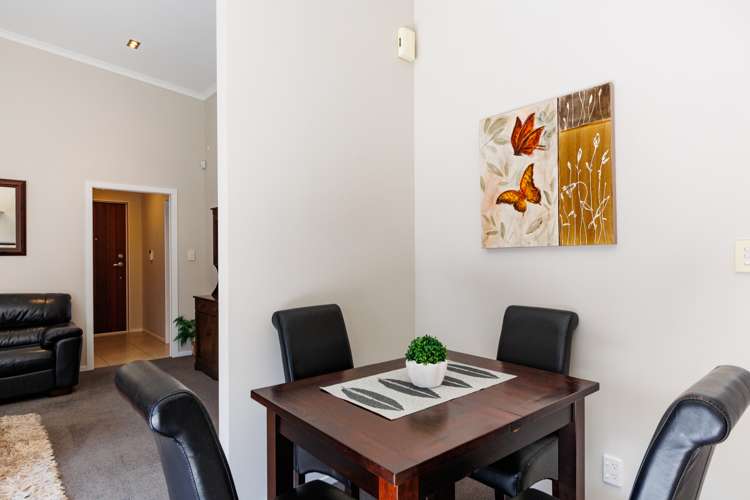 10 Galea Grove Kelvin Grove_6