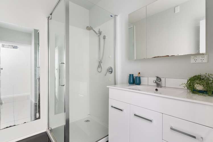 10 Pages Road Linwood_11