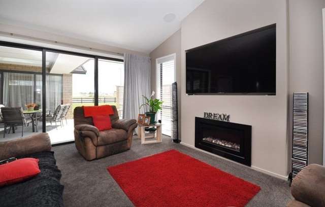 81 Baxter Michael Crescent Cambridge_4