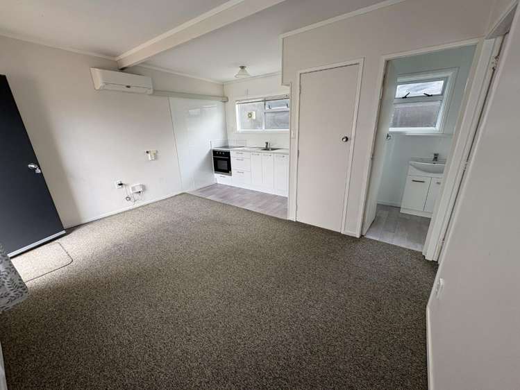 5/13 Eason Street 11068_6
