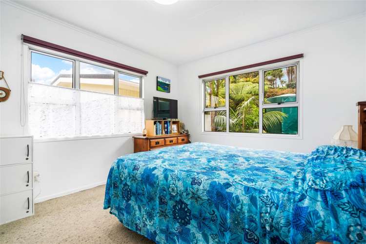 6 Waikaraka Beach Road Tamaterau_13