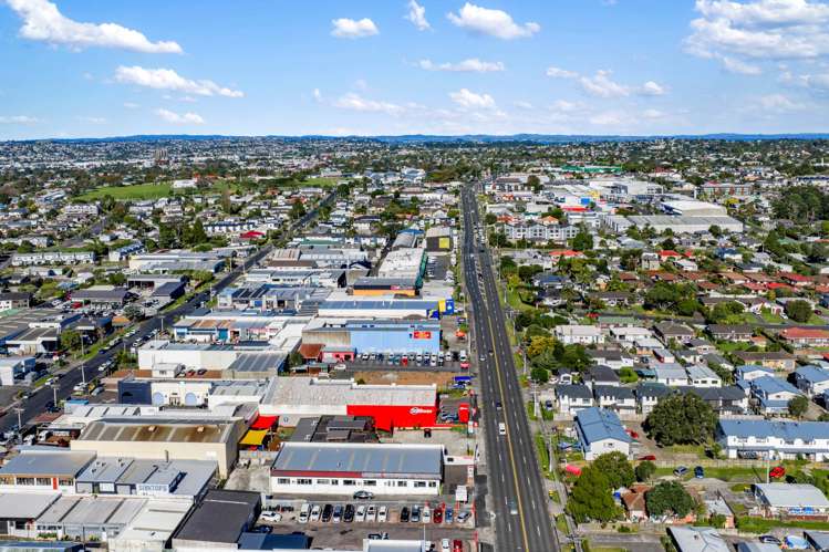 Unit C/4099 Great North Road Glen Eden_17