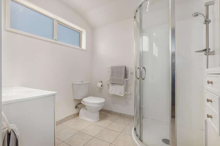 8 Kaweka Close Aotea_18