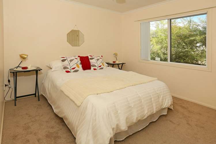 19a Tyburnia Avenue Mount Albert_13