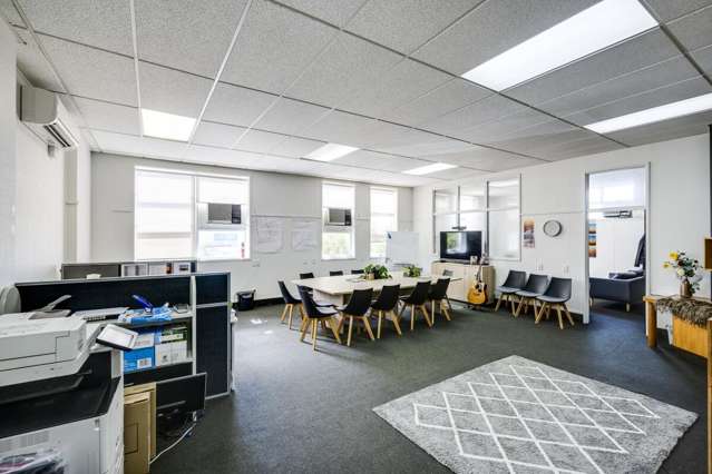 120 Queen Street East Hastings Central_4