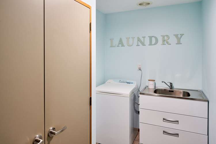 1 Roys Road Plimmerton_22