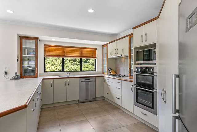 32 Amesbury Drive Churton Park_3