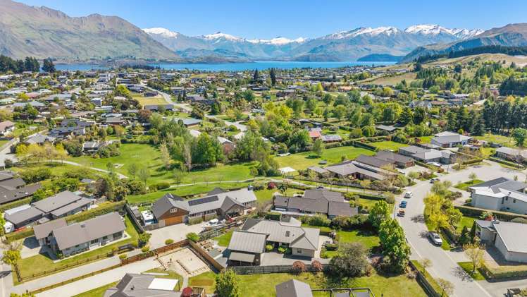 3 Bevan Place Wanaka_24