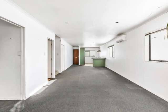 8/17 Harbour View Road Te Atatu Peninsula_4