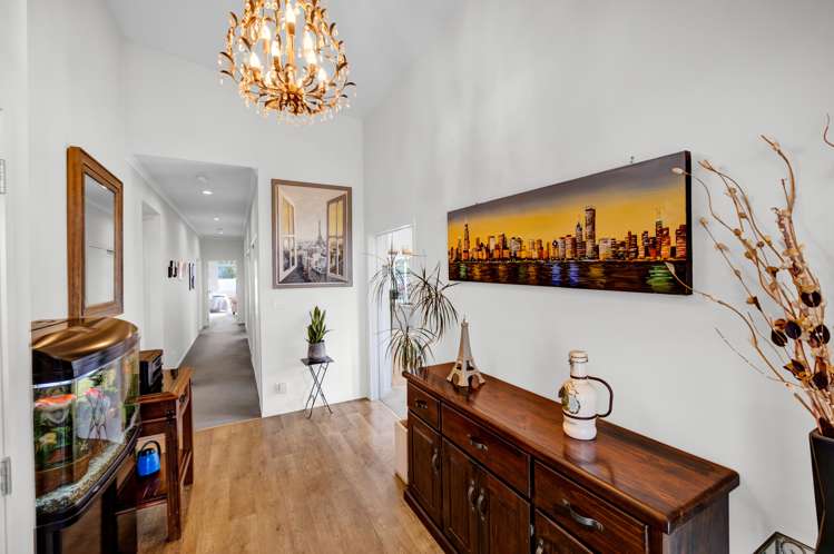 27 Montague Grove Stratford_2